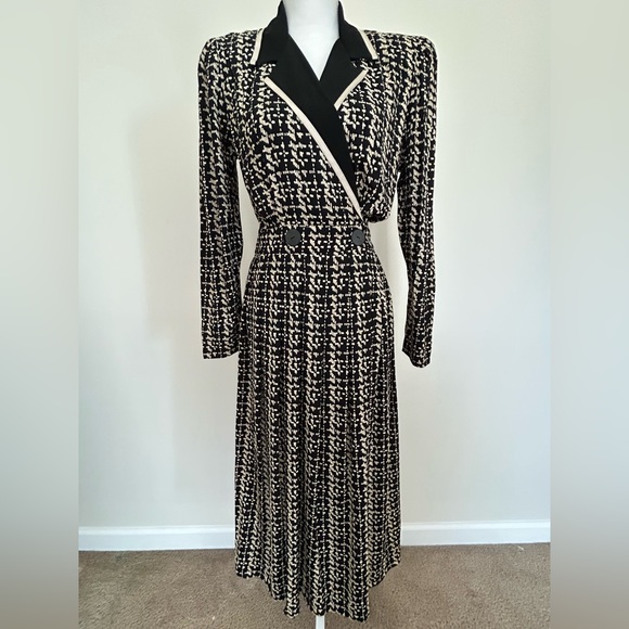 Vintage 80s Cynthia Howie Black White Midi Power Shoulder Dress Size:6 - Picture 2 of 13